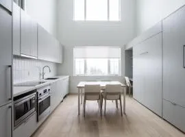 Loft Suite in the Crescent