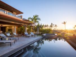 Mauna Lani 4 BR Luxury Golf & Beach Club، فندق في وايكولوا