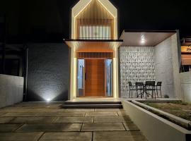 3 Bedroom House Near Grand Batam Mall, villa em Bagam