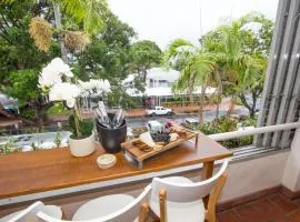 Sugar Wharf Apartment