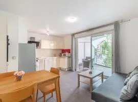 Le Printemps, centre Juan Les Pins , 100m des plages, 70m de la gare de Juan Les Pins