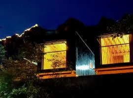 Black Stone Hilltop Great Wall Lodge