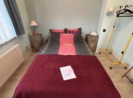 Chambre dans habitat partagé chez Séverine, hotel v destinaci Nivelles