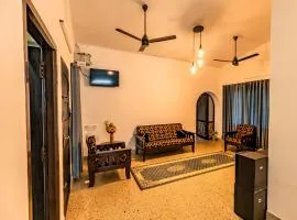 The Rise - Poolside Villa