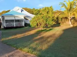 Studio cosy à Sainte Anne, 30 m² avec terrasse jardin paisible