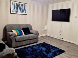 Abode by Jess luxurious 3 bedroom house, Wigan , Greater Manchester, hotel v destinaci Wigan