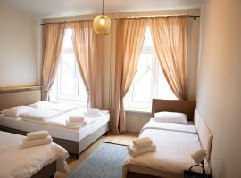 Hostel H360 - dawniej Hotelik Relax，位于罗兹的青旅