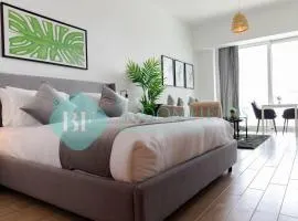 Bloomfields Elegant Stu In Mayan Beach Access