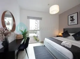 Bloomfields 1br Canal View In Waters Edge Yas