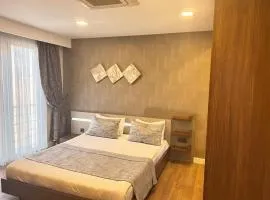 Liv Suit Hotel