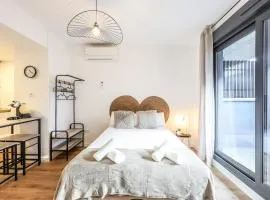 Elegant Studio with Private Terrace by RentitUP