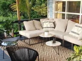 New- Farm view-Winter escape with cozy fireplace