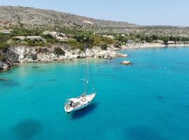 Perseus Sailing Cruises, alojamiento en un barco en Suda