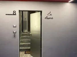 La Dama A Piazza Bengasi