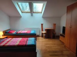 Pokoje Gościnne pod Dębem