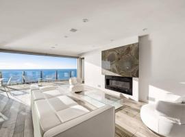 Hi-Tech Hideaway - Modern & Ocean Front!, hotel v destinaci Solana Beach