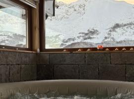 Prima Vista 2, hotel with hot tubs in Žabljak