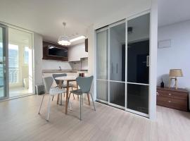 Pyeongnaehopyeong Station Small Apartment, hotel i Namyangju