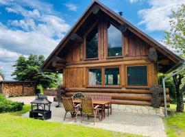 Dřevěný romantický srub v Krušných horách, villa in Hroznětín