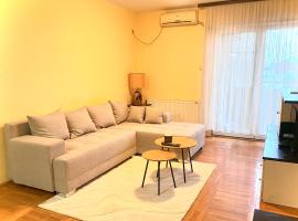 Big Apartment with Wifi, AC and SmartTV