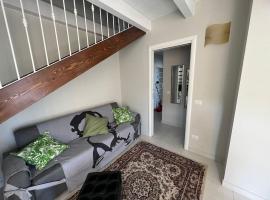 Appartamento Luna, Roccella Ionica con vista mare, hotel in Roccella Ionica