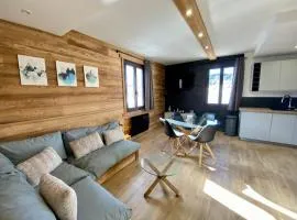 Appartement T3 rénové avec 2 chambres, proche centre, parking, Formiguères - FR-1-758-37