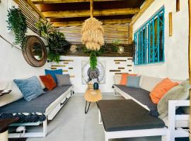 Casa Una Bungalow DeLux, bungalow em Arona