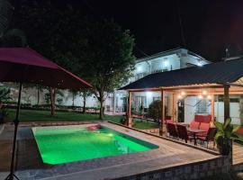 Casa Las Marias, ξενοδοχείο σε Santa Cruz Muluá