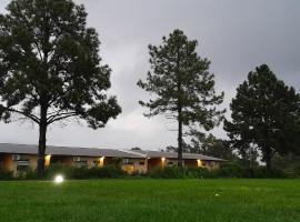 Noah Housing, hotel que acepta mascotas en Santo Tom&eacute;