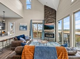 Mountain Lake Escape: Dandridge şehrinde bir otel
