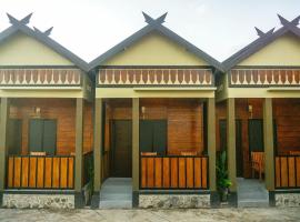 GRAND KHALIFAH Guesthouse, δωμάτιο σε οικογενειακή κατοικία σε Sumbawa Besar