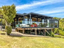 Empire Views, Oneroa - Be My Guest Waiheke