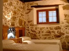 Apartamentos Rurales La Antigua Fonda