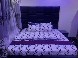 Esthercy Hotel Ltd Lagos, hotel v destinaci Okunola