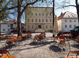 Gasthof Klement, hotel with parking in Isen