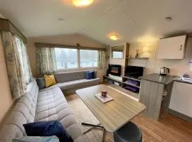 Pass the Keys Cosy Welcoming 3BR in Beautiful Country Park