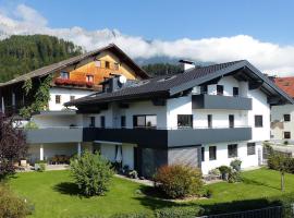 Haus Schallhart, hotel v destinaci Terfens