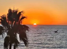 Fuengirola center beachfront Yate