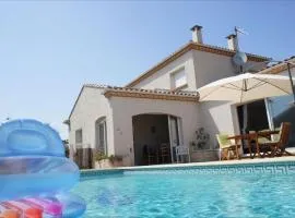V0475 - Vias - Villa spacieuse 8 pers avec piscine privée proche des plages