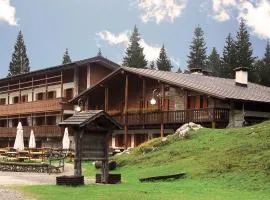 Rifugio Escursionistico Tita Piaz