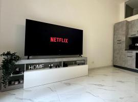 Elegant & Luxe a 200m da Stazione e Aereoporto di Ciampino, hôtel à Ciampino