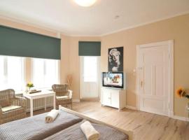 Gästehaus Cafe Orth Zimmer 4, hotelli kohteessa Sylt