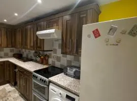 Regal Haven 4 Bed Home Near Buckingham Palace