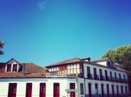 Casa Histórica entre las Montañas