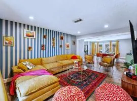 Friends-Themed 4BD - Pingpong & Outdoor Theater