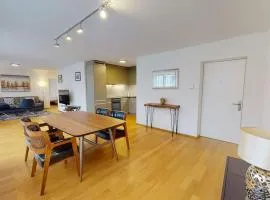 2BR flat in the city center - West 12