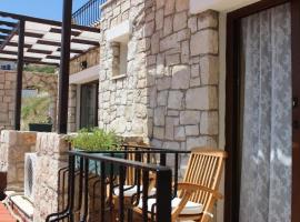 Nergis Hotel、カラブルンのホテル