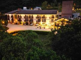 Bormon Hotel, hotel poblíž Letiště Diomicio Freitas / Forquilhinha - CCM, Nova Veneza