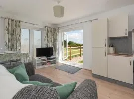 Farmhouse Apartment with Paddock & Orchard Views