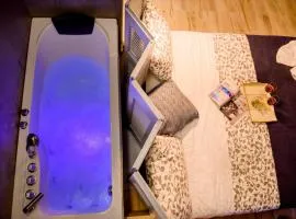 Pangrati Top Location Jacuzzi Apartment